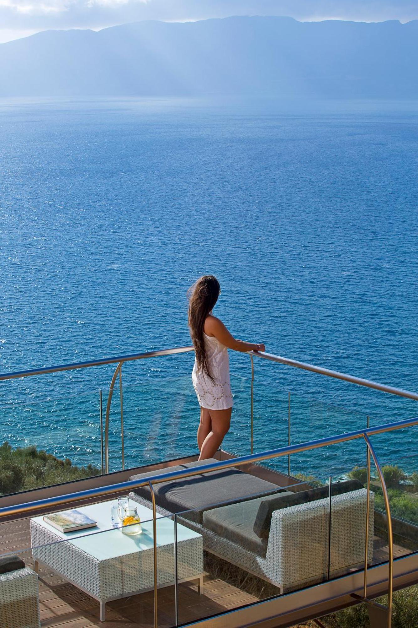 Beachfront Ravdoucha Epavlis Eleni Villa - Pool, Hot Tub, Gym, Sauna, Private Parking, Wifi Ханья Экстерьер фото