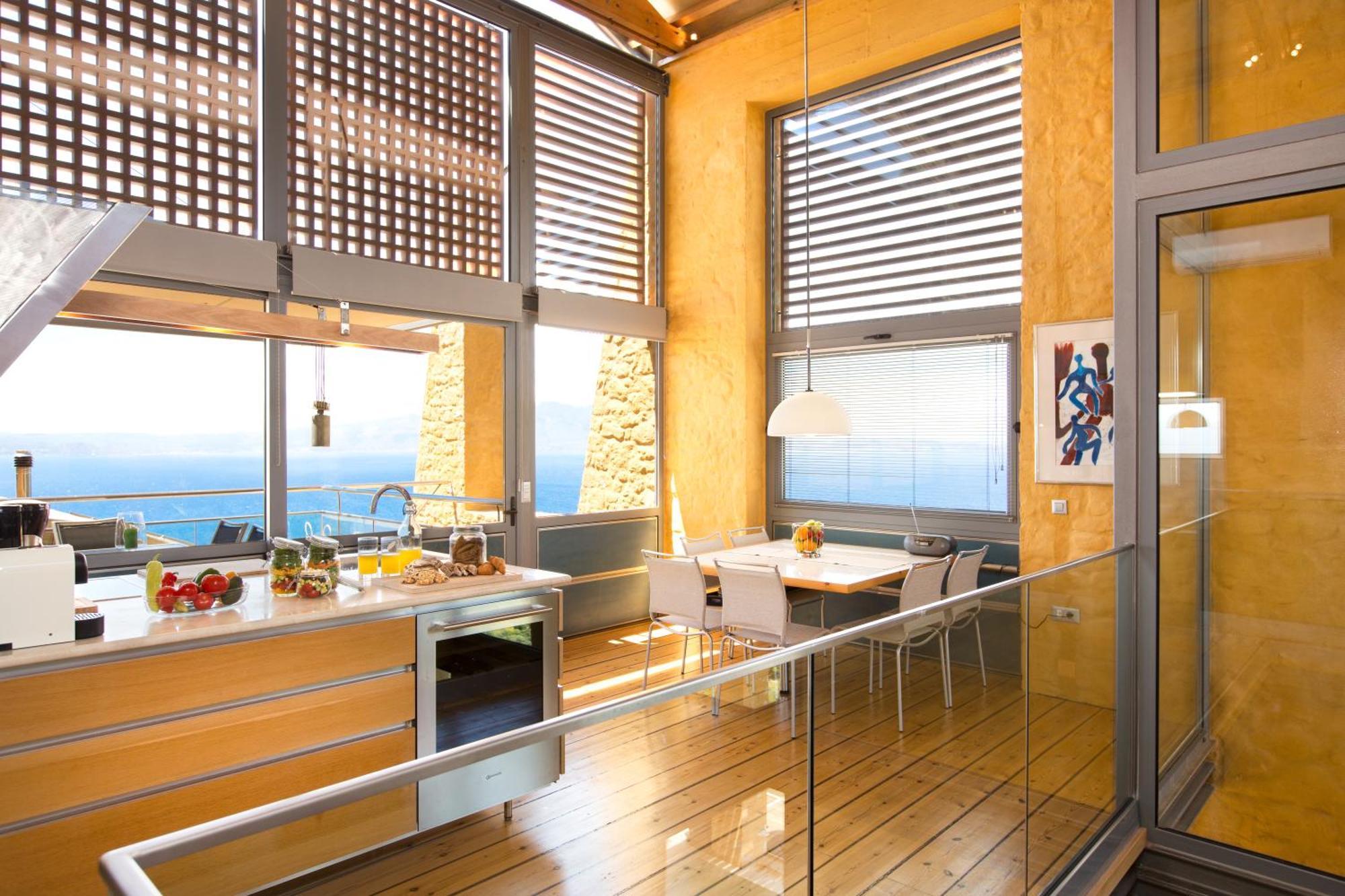 Beachfront Ravdoucha Epavlis Eleni Villa - Pool, Hot Tub, Gym, Sauna, Private Parking, Wifi Ханья Экстерьер фото