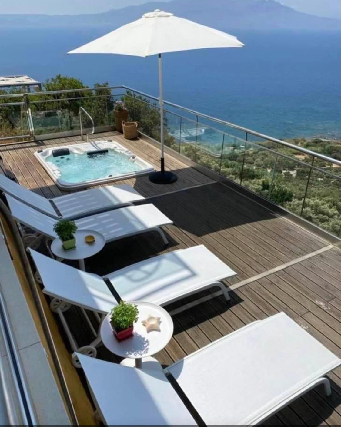 Beachfront Ravdoucha Epavlis Eleni Villa - Pool, Hot Tub, Gym, Sauna, Private Parking, Wifi Ханья Экстерьер фото