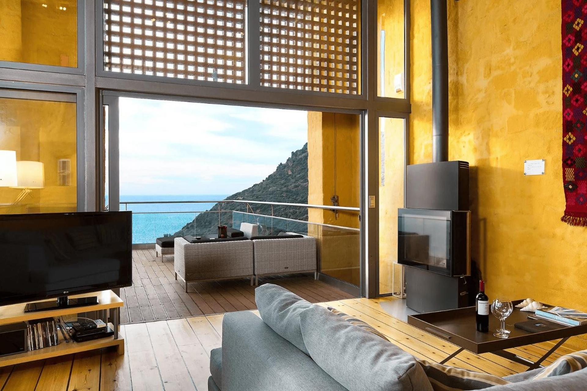 Beachfront Ravdoucha Epavlis Eleni Villa - Pool, Hot Tub, Gym, Sauna, Private Parking, Wifi Ханья Экстерьер фото