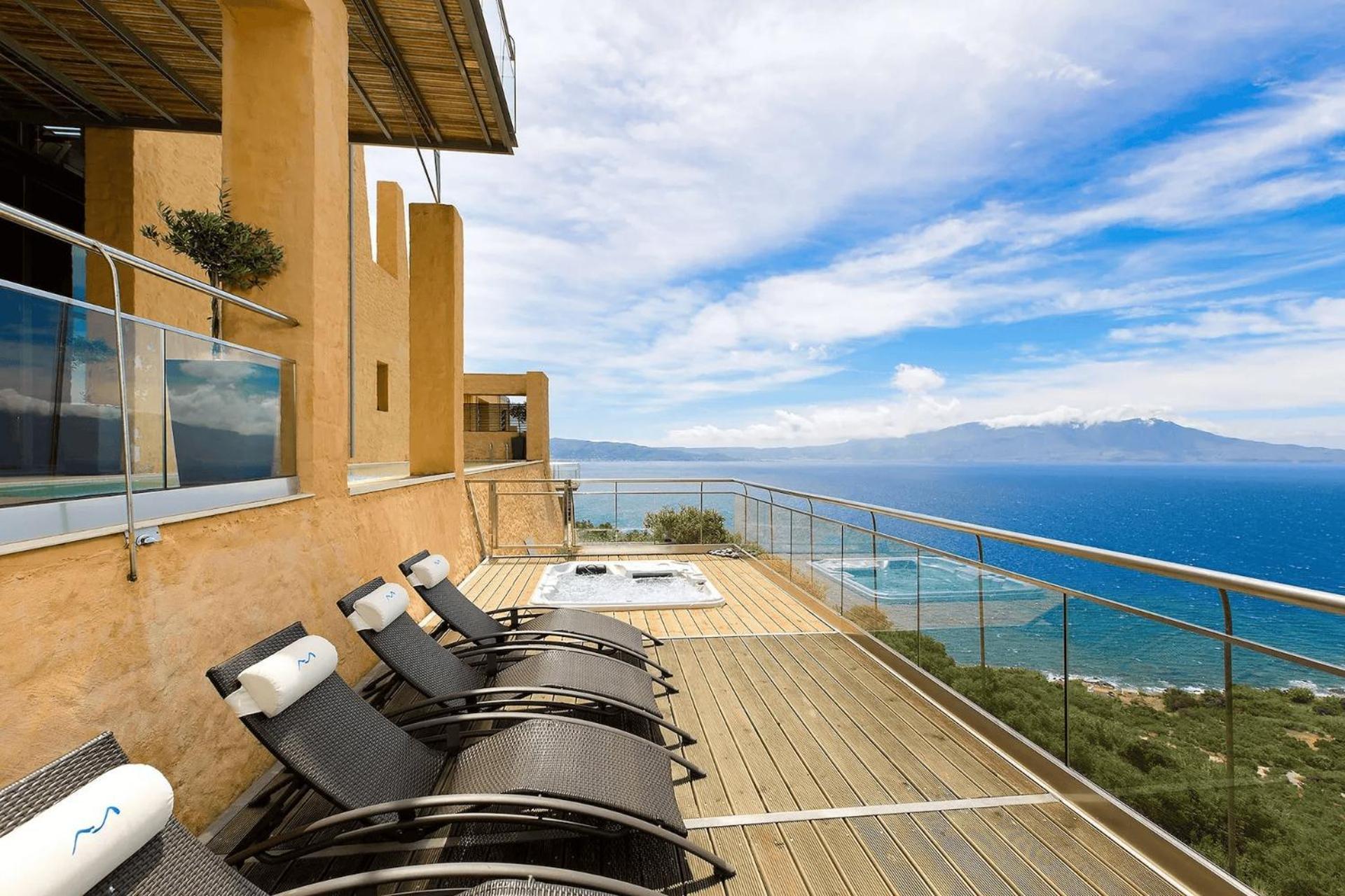Beachfront Ravdoucha Epavlis Eleni Villa - Pool, Hot Tub, Gym, Sauna, Private Parking, Wifi Ханья Экстерьер фото